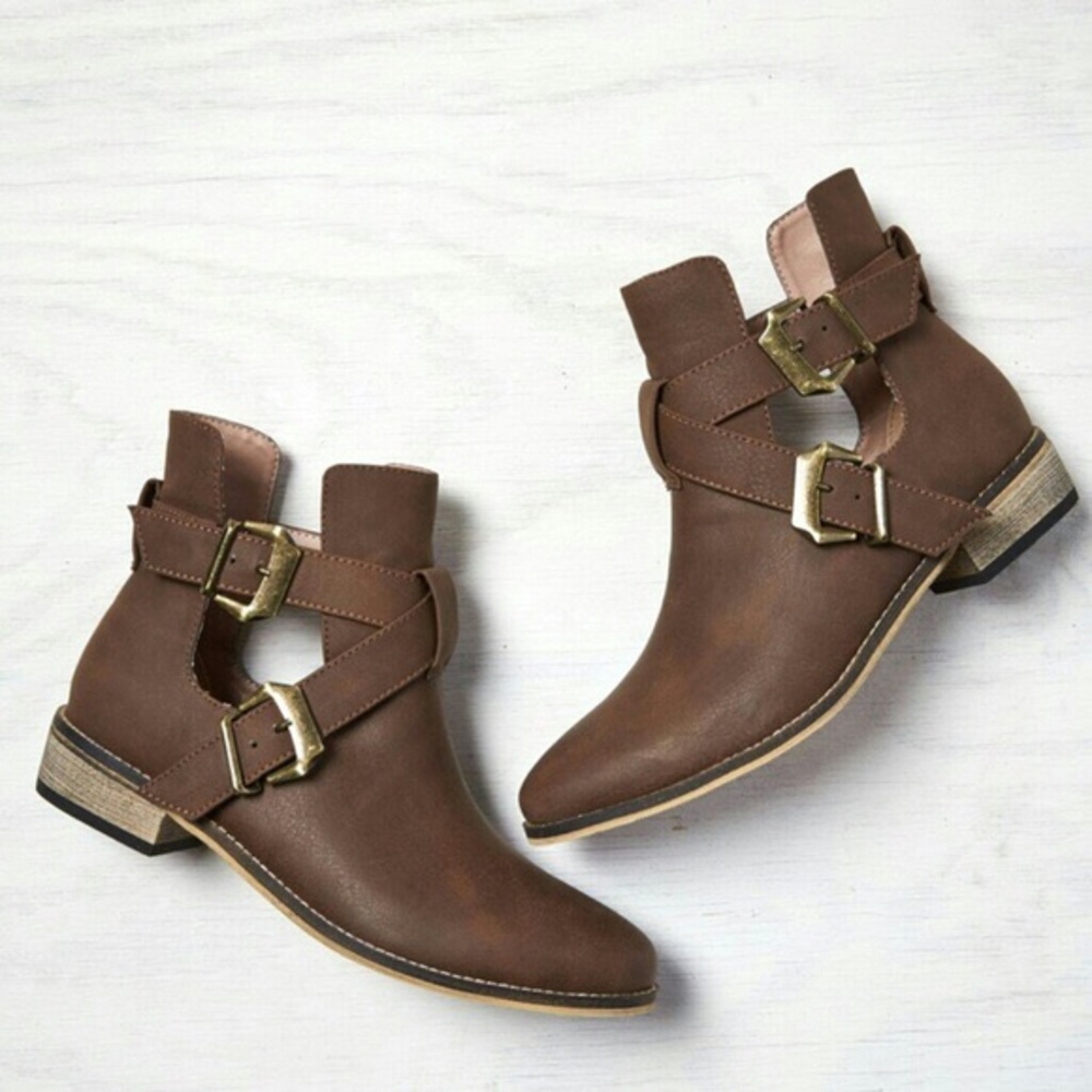 Brown American Eagle Outfitters cutout buckle boot